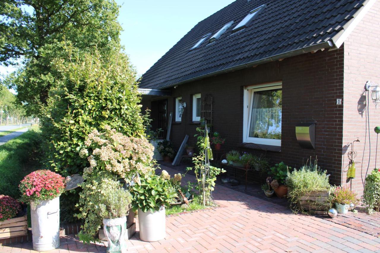 Haus Toquard Apartamento Wittmund Exterior foto